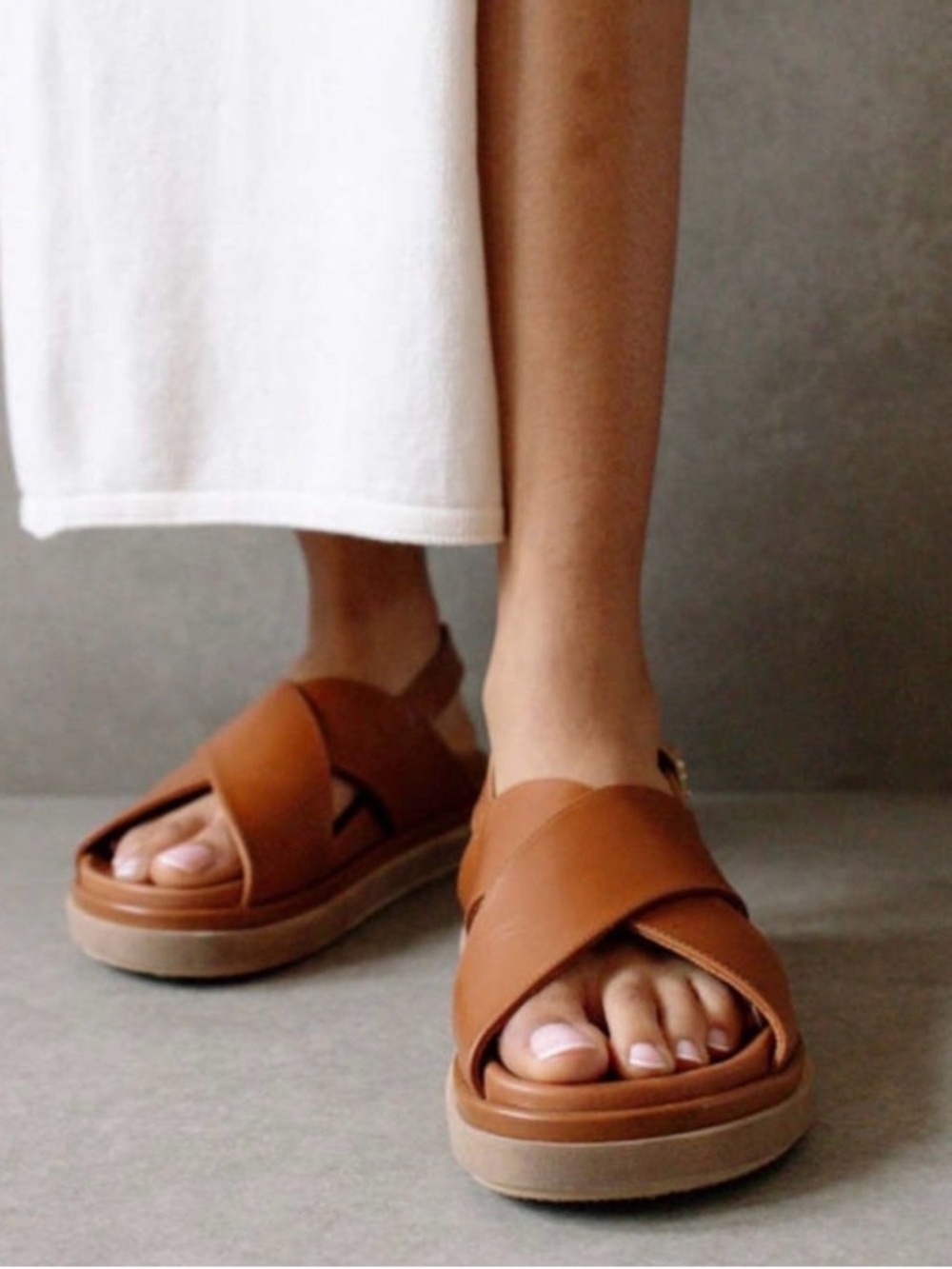 *Cursed* ALOHAS BrownTan Crisscross Platform Sandals